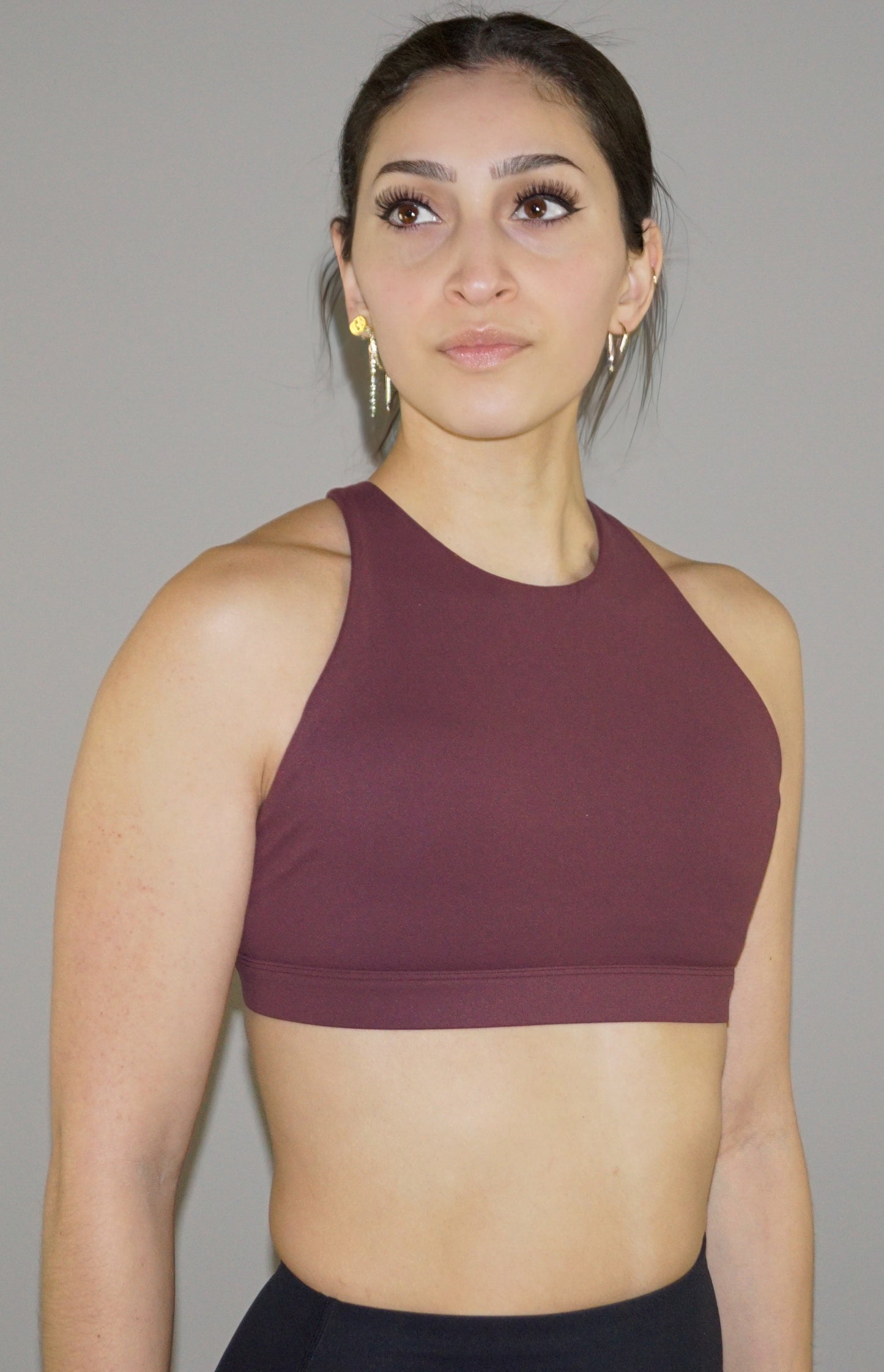 High neck Cross back sports bra
